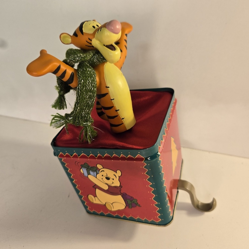 1999 Disney Store Tigger 6.5 in Stocking Holder Jack in the Box Style Vintage